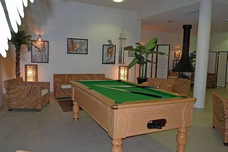 Holiday Home Le Hameau De Peemor Pen Crozonmorgat III Apartment
